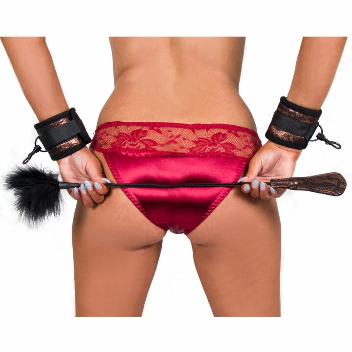 Promo 🎁 Bondara Amber Lace Luxury Tickler Crop Duo - 23 Inch ⭐ 4 Promo 🎁 Bondara Amber Lace Luxury Tickler Crop Duo - 23 Inch ⭐ - Image 2