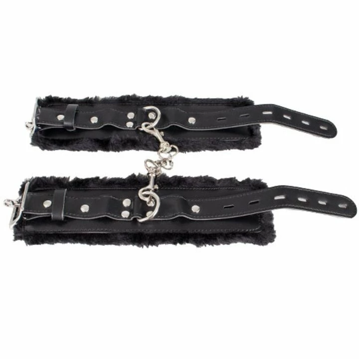 Outlet ๐ Bondara Black Faux Leather Furry Padlocked Handcuffs ๐ 6 Outlet ๐ Bondara Black Faux Leather Furry Padlocked Handcuffs ๐ - Image 4